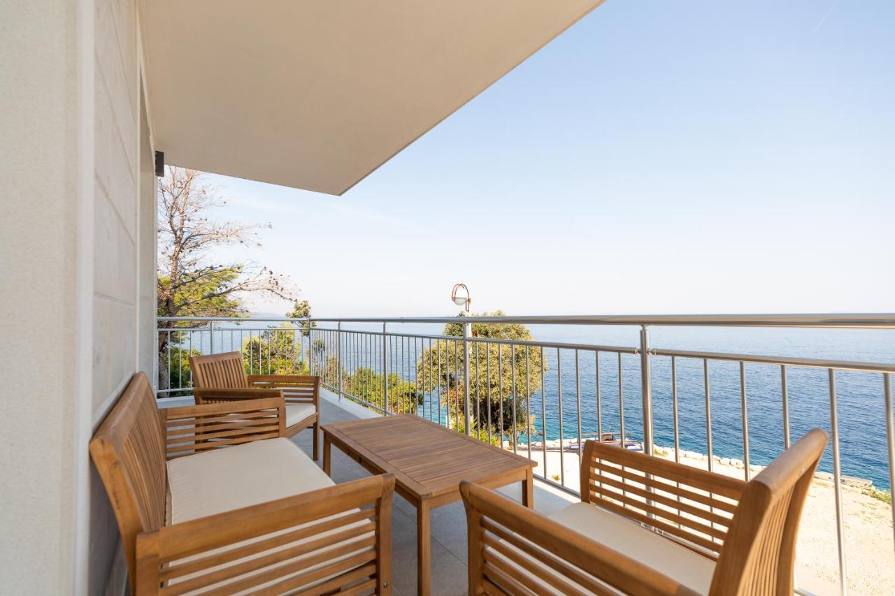Vila Apartments Marina Blato  Buitenkant foto