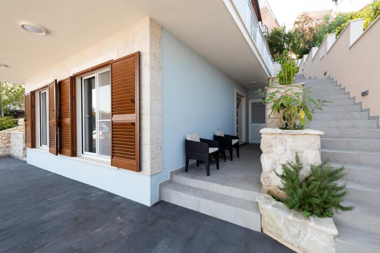 Vila Apartments Marina Blato  Buitenkant foto
