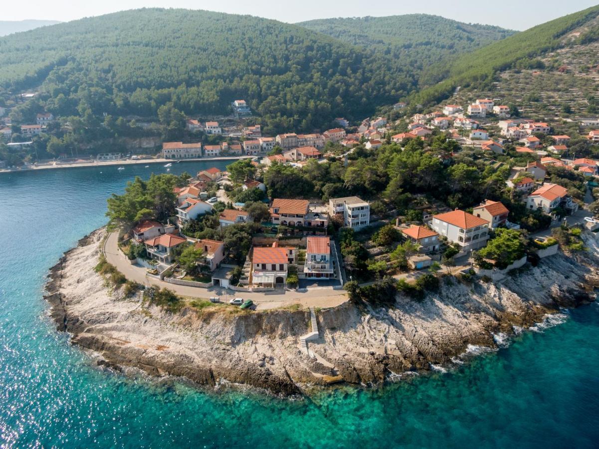 Vila Apartments Marina Blato  Buitenkant foto