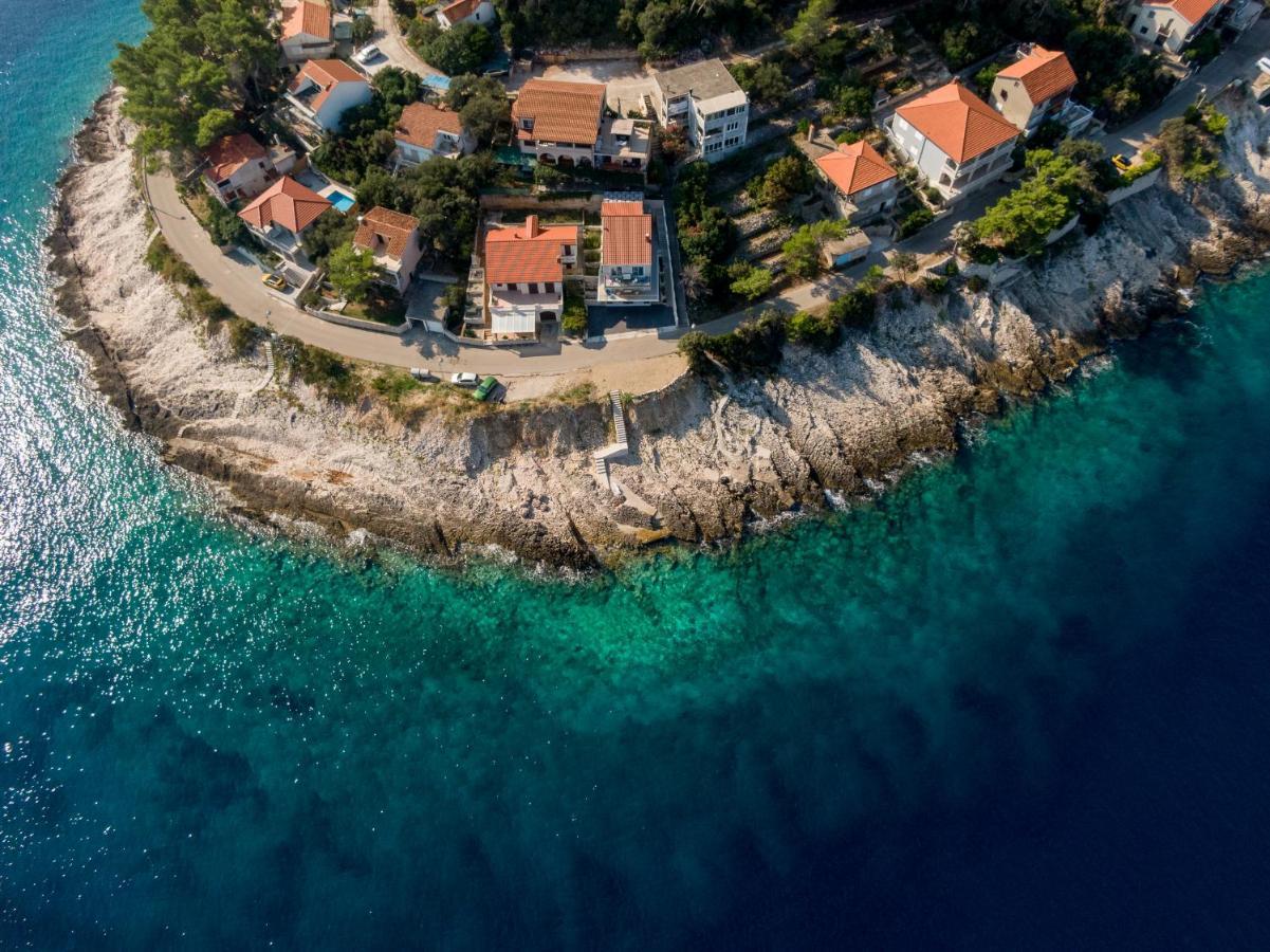 Vila Apartments Marina Blato  Buitenkant foto