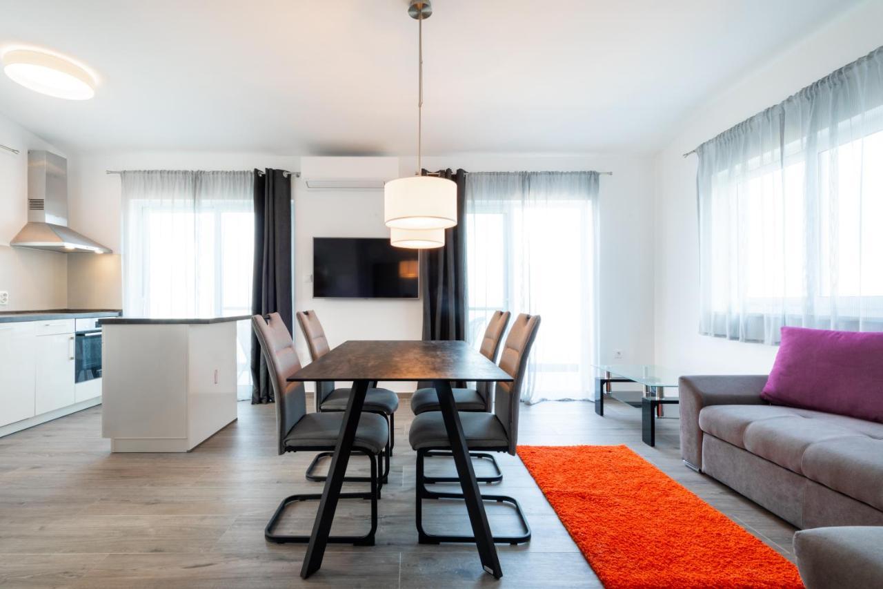 Vila Apartments Marina Blato  Buitenkant foto